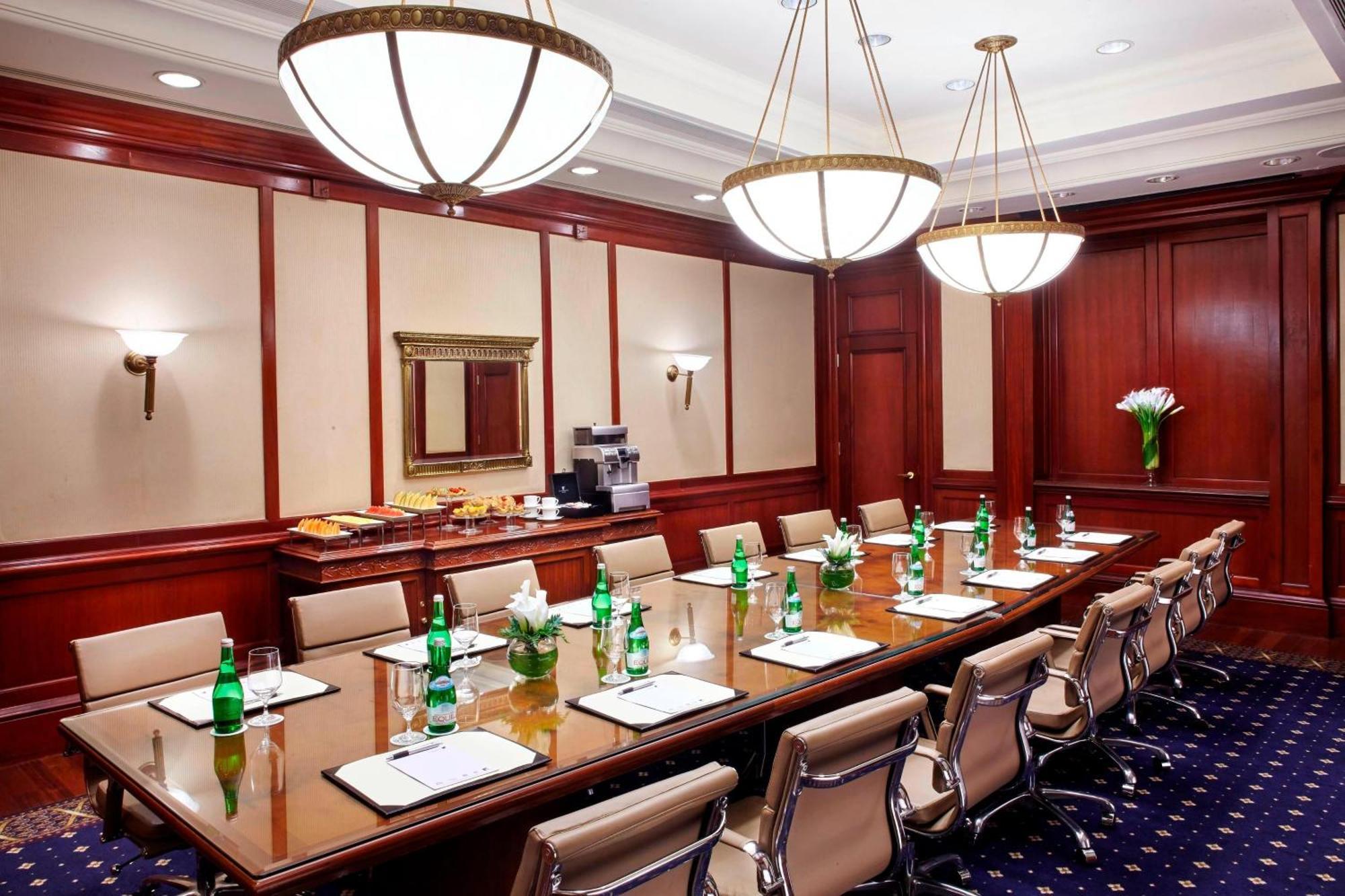 Jw Marriott Hotel סוראבאיה מראה חיצוני תמונה